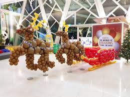 singapore christmas balloon decorations