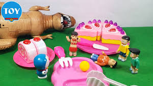 đồ chơi Doremon chế hài - Sinh nhật Xuka bị khủng long ăn trộm bánh kem  Nobita đá banh - YouTube