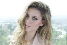 Nicola anne peltz (born january 9, 1995) is an american actress. Transformers 4 Casting Confirmed For Nicola Peltz As Female Lead