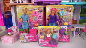 En ella la rubia más famosa nos cuenta de forma divertida su día a día. Barbie Chelsea Airplane Travel Trouble Barbie Dreamhouse Adventures Toys Video Dailymotion