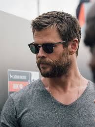 Whichever the case, we think you could look very handsome while sporting one, especially if you go for a center part with pushed behind the ears bangs like below. Chris Hemsworth Mens Hairstyles Short Mens Haircuts Short Boy Hairstyles