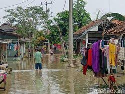 Karawang dikepung banjir, ribuan rumah terendam. Berita Dan Informasi Banjir Karawang Terkini Dan Terbaru Hari Ini Detikcom