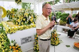 The aquino family name was stamped into philippine. R2njiv7knskp4m