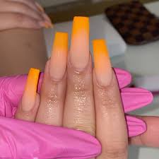 Orange nails are the color of tropical sunrises, juicy peaches, monarch butterflies, and 50 reasons to choose a beautiful orange nail design this year. 26 Of The Latest Orange And White Nail Designs To Diy Ideas In 2020