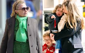 Proud clintons share touching first photos with chelsea's daughter charlotte clinton mezvinsky. Chelsea Clinton Wears Western Boot Trend On St Patrick S Day Footwear News