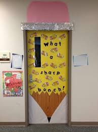 20 creative classroom door decoration