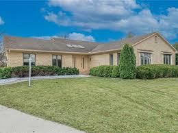 homes near centerville primary