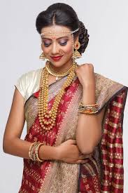 marathi bridal makeup in saree