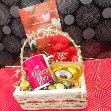 chocolate basket for gift valentine day