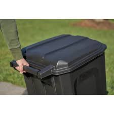 Rubbermaid Roughneck 45 Gal Black