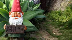 a brief history of garden gnomes