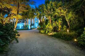 Tampa Landscape Lighting Expert Design