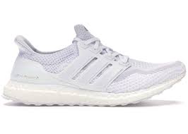 With its distinctive look and impressive tech, the ultra boost gave adidas a big advantage over rivals in the athletic footwear world. Adidas Ultra Boost 2 0 Triple White Aq5929
