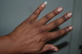 why do indian men keep long pinky nail