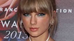 what-color-eyes-does-taylor-swift-have