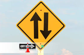 what does a two way traffic sign mean