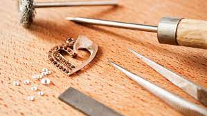 list of jewelry manufacturers in europe