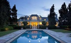 The mansion, at 5 pin oak court in glen head, long island, is asking $3.4 million. Travnjak Njegov Mjesecno Jordan Belfort House Tedxdharavi Com