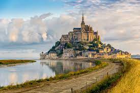 mont saint michel history and facts