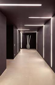 Camouflaged Chameleon Villa In Spain Disegno Hall Illuminazione Corridoio Idee Di Interior Design
