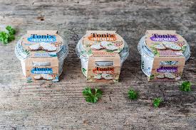 In switzerland, the company focuses on the development, production and marketing of a full range of dairy and fresh products as well as the production, ageing and trade of primarily swiss cheeses. Emmi Lanciert Streichfrischkase Foodaktuell