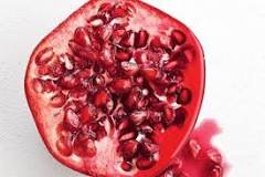 Do You Eat the Crunchy Part of Pomegranate Seeds?