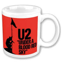 mug u2 under a blood red sky tips