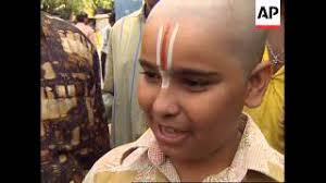 hindu pilgrims shave their hair
