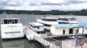 luxury charter cruises at lake of the
