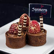 www.sinnersandsaintsdesserts.com gambar png