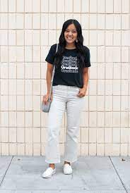 how to wear off white jeans for fall