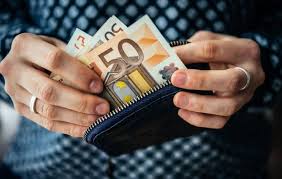 Αύξηση κατώτατου μισθού: 12 ερωτήσεις – απαντήσεις από το Υπουργείο Εργασίας - ertnews.gr