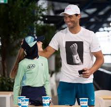 Последние твиты от rafa nadal (@rafaelnadal). Rafael Nadal Meets Ball Girl After Hitting Her In Face With Tennis Shot At Australian Open London Evening Standard Evening Standard