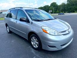 2007 toyota sienna le fwd 8 penger