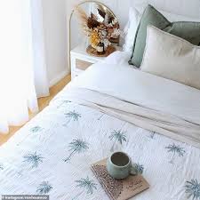 The Luxurious Big W Palm Tree Bedding