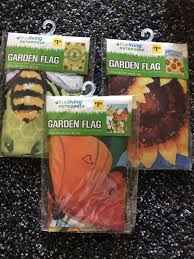 trueliving small garden flags set of 3