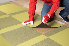 sprayable carpet adhesive for carpet