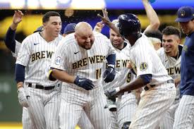 Rowdy Tellez delivers walk-off winner for Brewers | Major League Baseball | madison.com