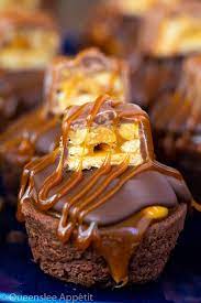 Caramel Peanut Butter Snickers Brownies gambar png