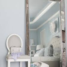 Bedroom Beveled Leaning Mirror Design Ideas