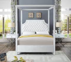 Bed sizes also vary according to the size and degree of ornamentation of the bed frame. Buy Meridian Rowan King Canopy Bed In White Velvet Online