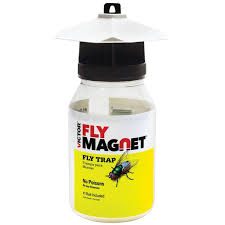 victor fly magnet trap with bait 1