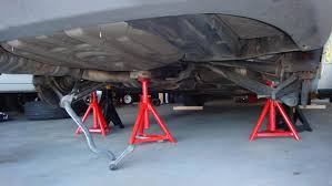 how to safely use car jack stands