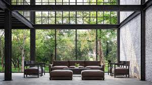 Desain panel kayu pada rumah bernuansa tropis. 7 Keuntungan Pakai Material Kaca Untuk Desain Rumah Minimalis Modern