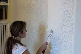 How To Stencil A Wall Finding Silver