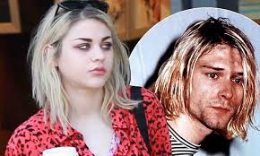 How good was kurt cobain as a guitarist? Frances Bean Cobain Displays Physical Traits Of Late Father Kurt Cobain Of Nirvana Fame And Grunge Style Daily Mail Online