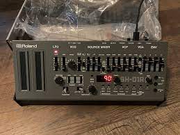 roland sh 01a synthesizer module