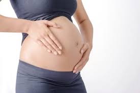 Jede werdende mami wartet ab dem tag der bestätigten schwangerschaft ungeduldig darauf: Covid 19 Virusinfektion Faq Fur Schwangere Frauen Und Ihre Familien Www Frauenaerzte Im Netz De