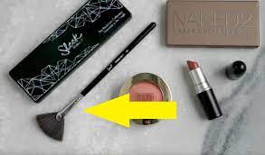 only a true makeup addict can score 10