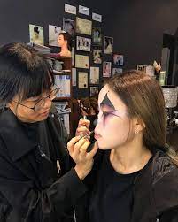 professional makeup face art course